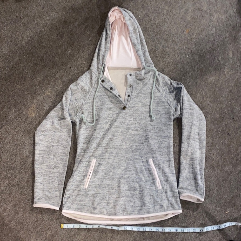 Unbranded sweater